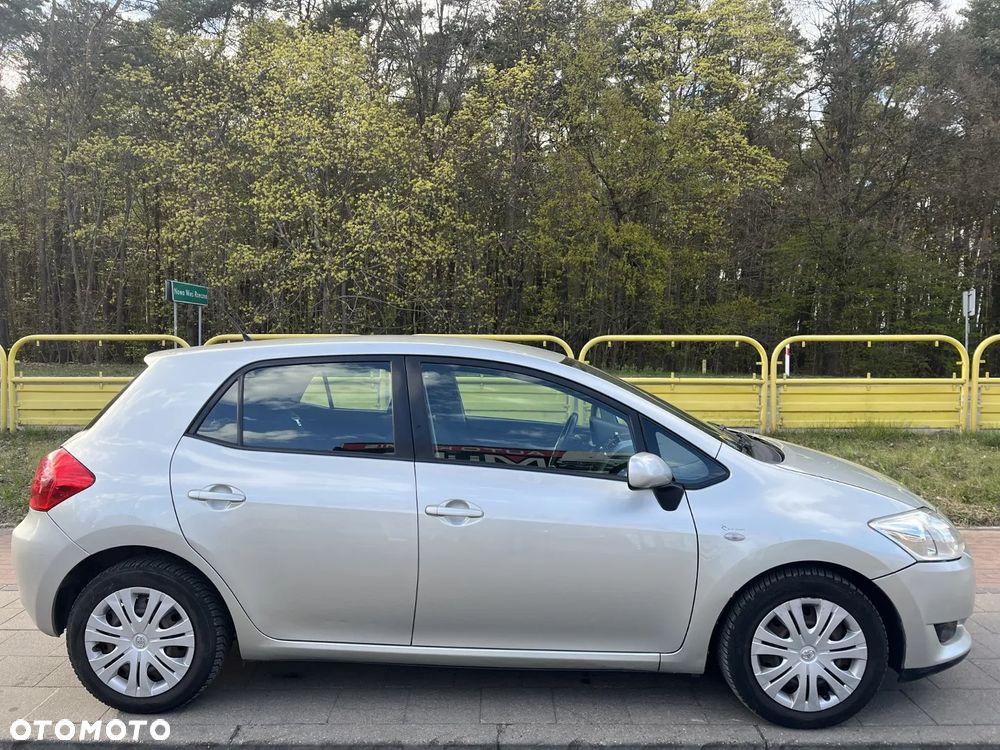 Toyota Auris 1.4 D-4D - 8