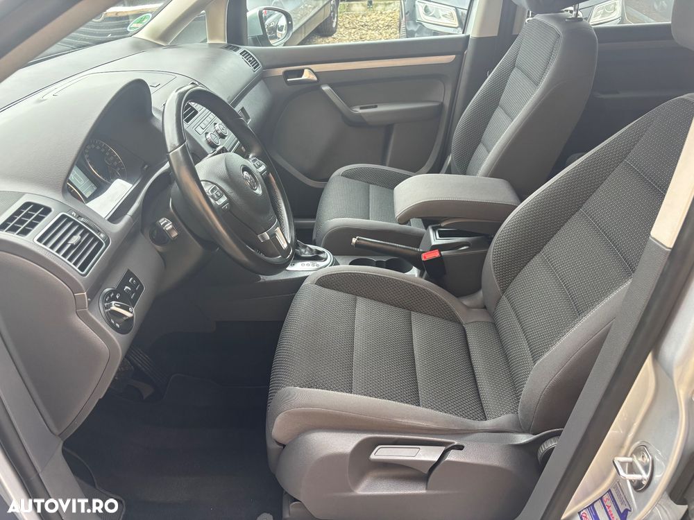 Volkswagen Touran 1.6 TDI DPF BlueMotion Technology DSG Comfortline - 5