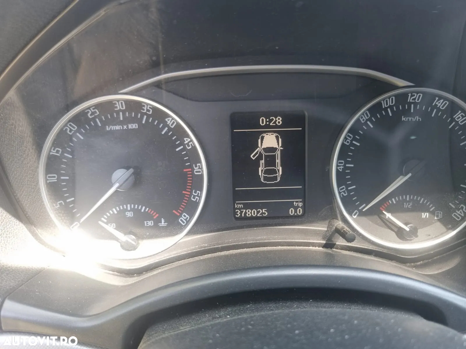 Skoda Octavia Combi 2.0 TDI Ambiente DSG - 6