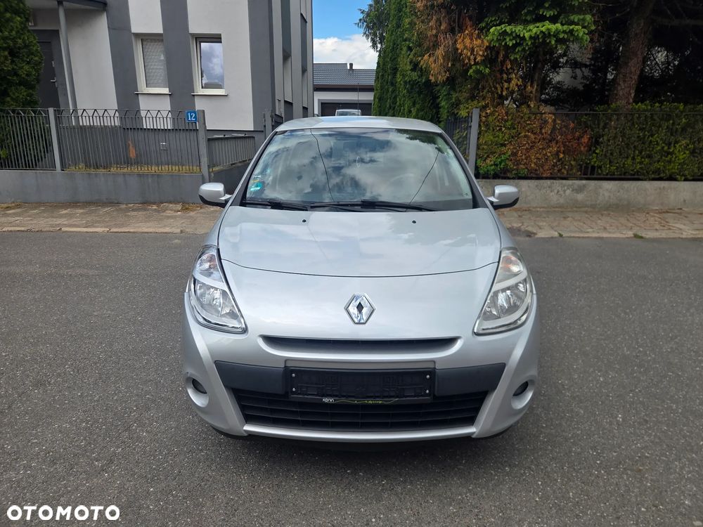 Renault Clio - 2