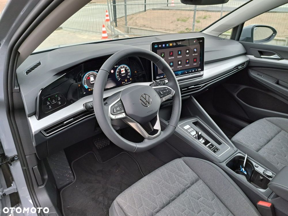 Volkswagen Golf - 16
