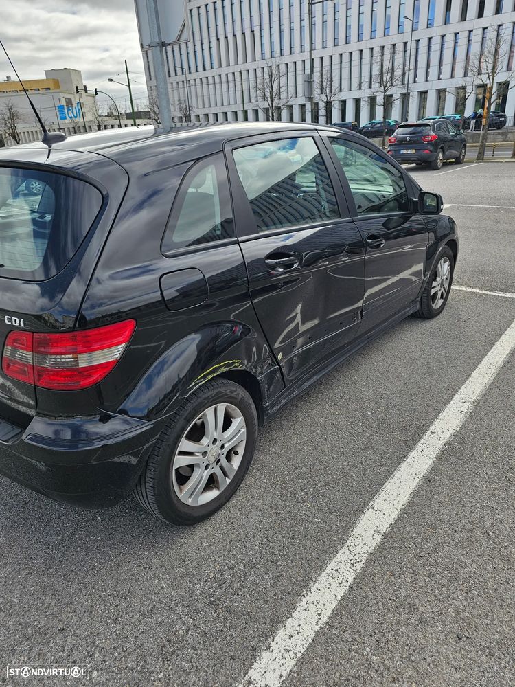Mercedes-Benz B 180 CDI - 8
