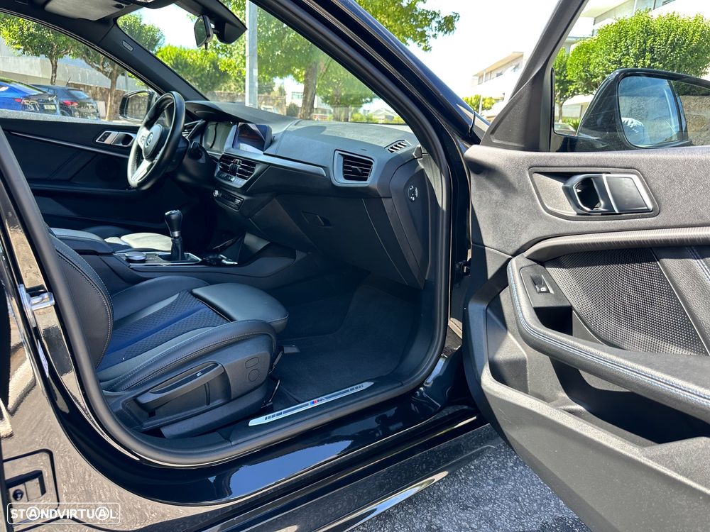 BMW 116 d Pack Desportivo M - 34
