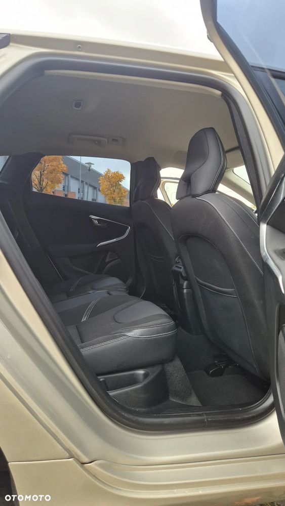 Volvo V40 - 10