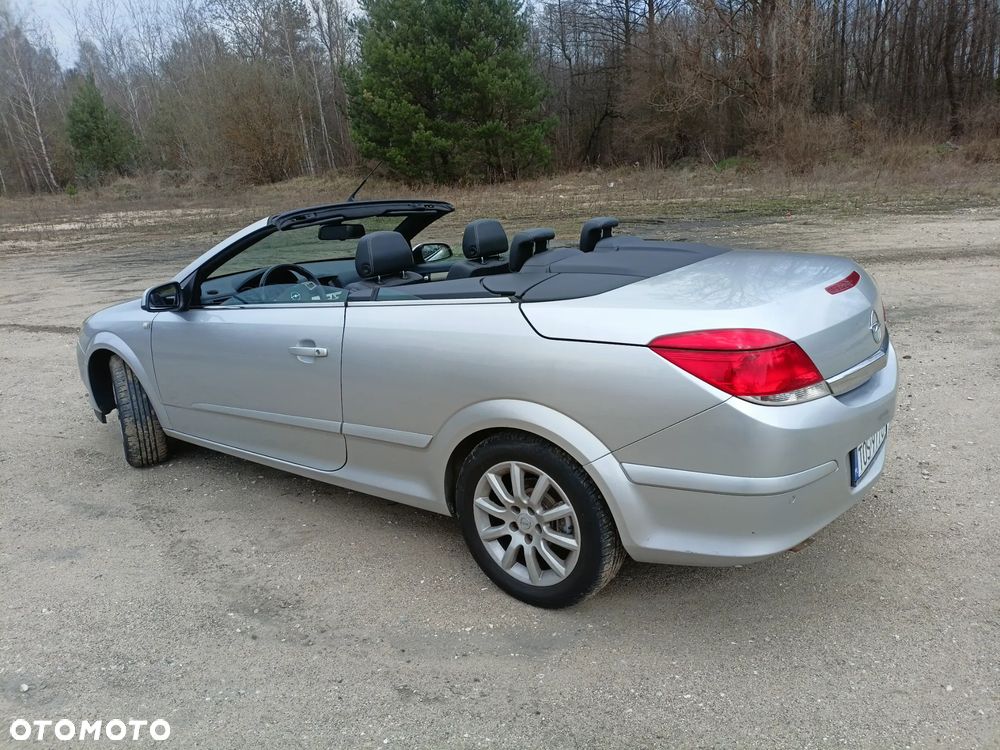 Opel Astra 1.8 Cosmo - 31