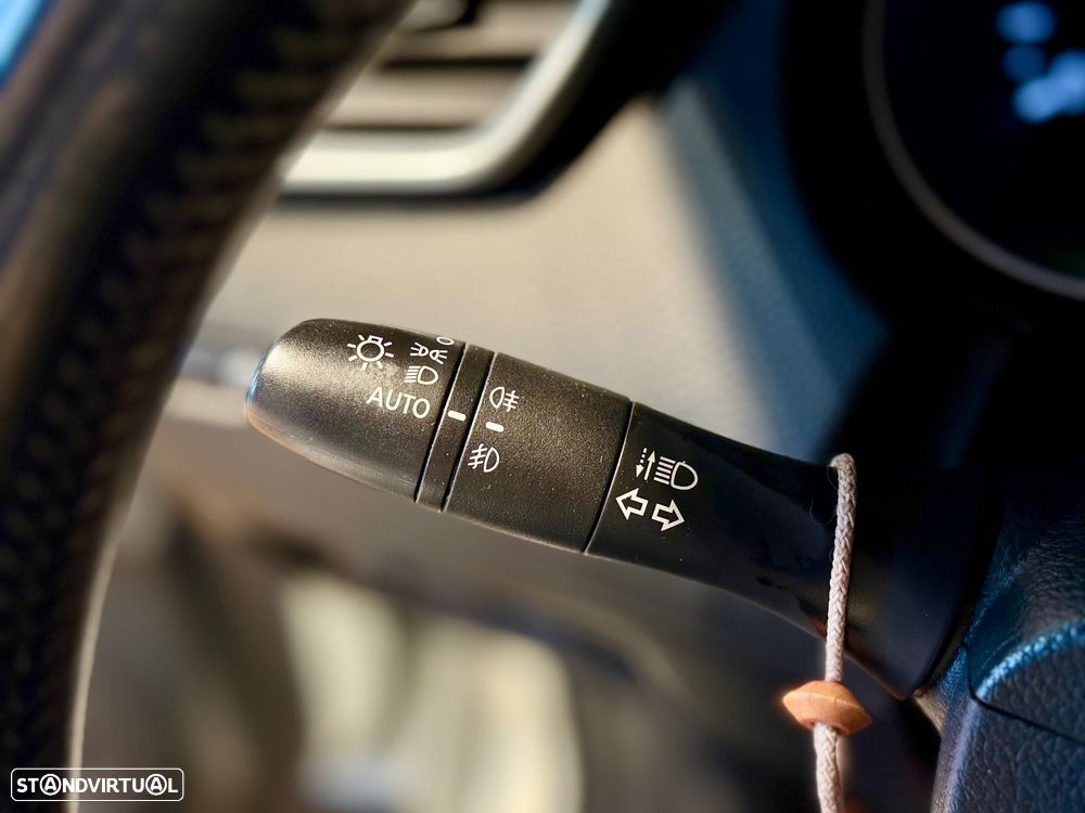 Nissan Qashqai 1.5 dCi N-Connecta J18+Led - 21