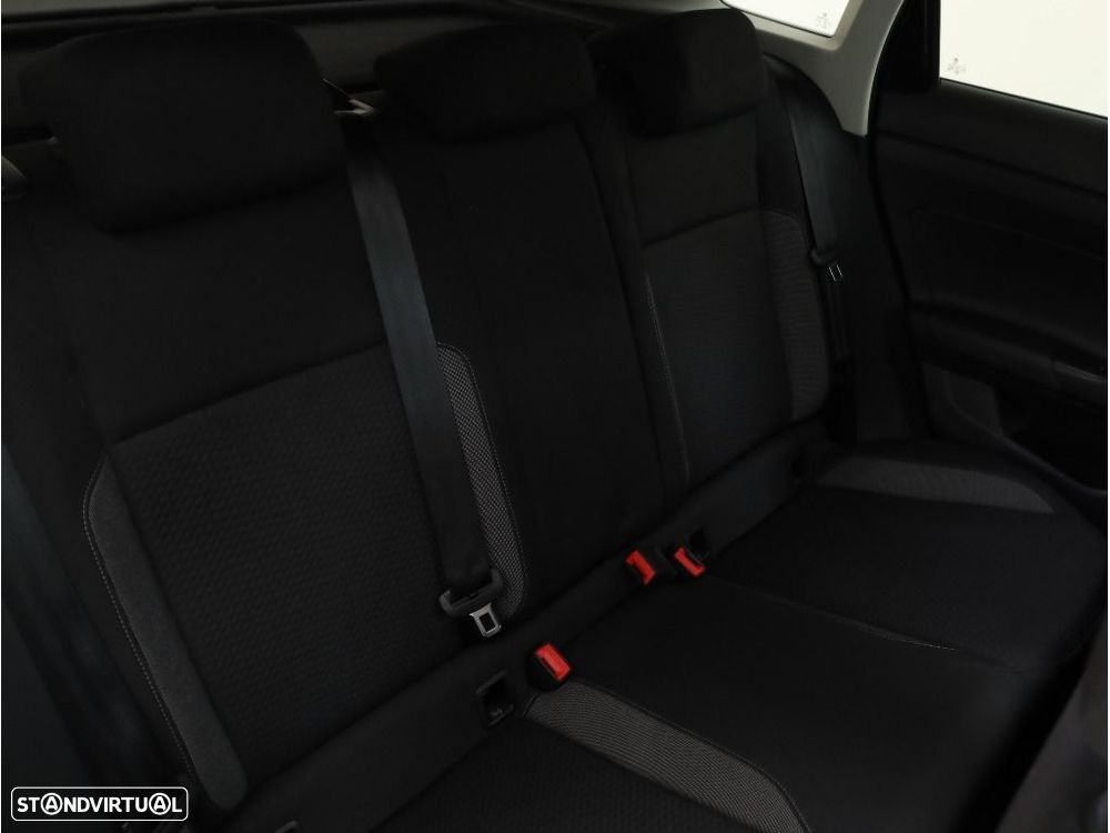 VW Taigo 1.0 TSI Urban - 13