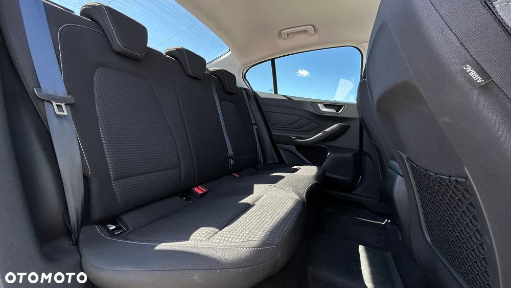 Ford Focus 1.0 EcoBoost Trend - 21