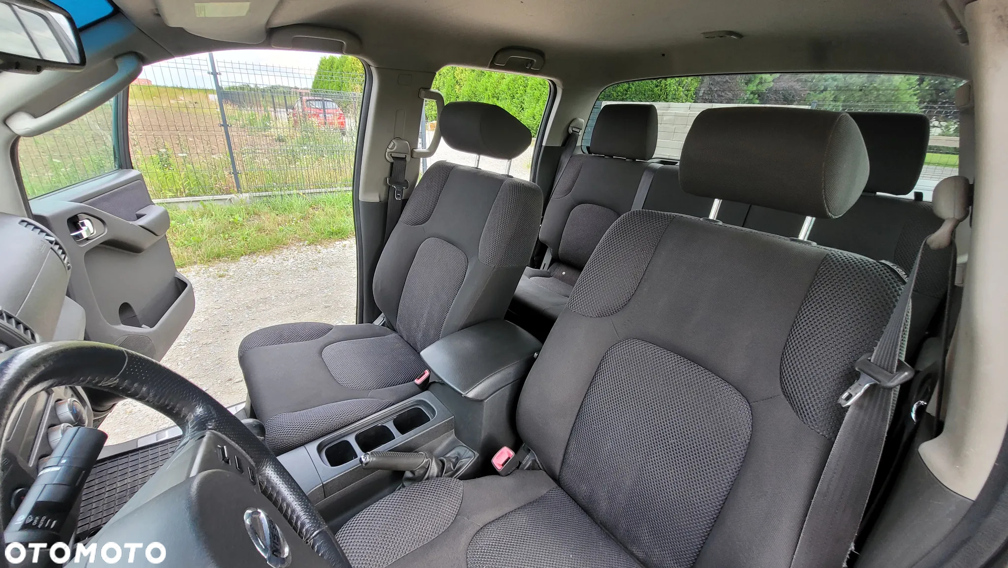 Nissan Navara 2.5 D XE - 10