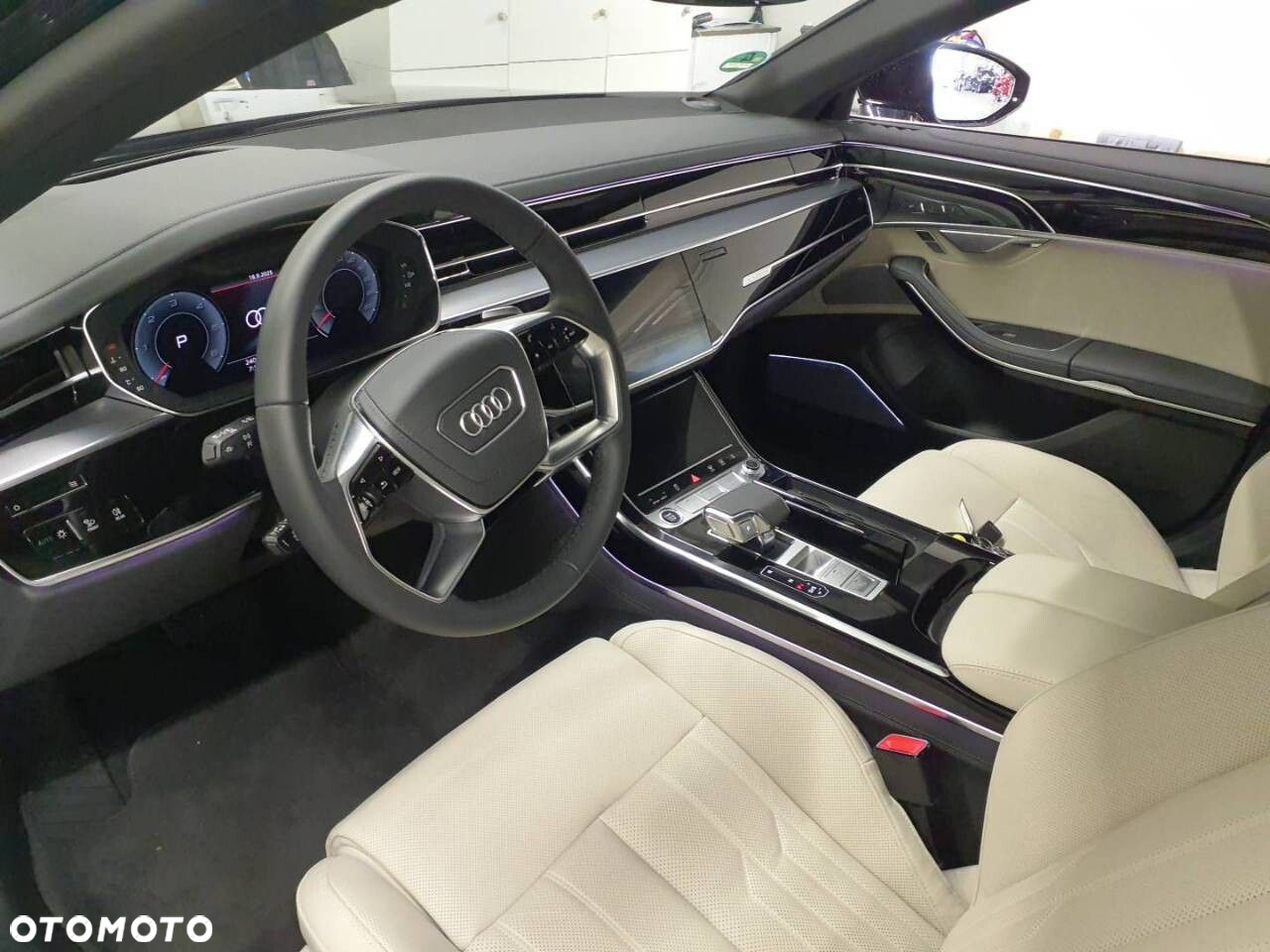 Audi A8 - 7