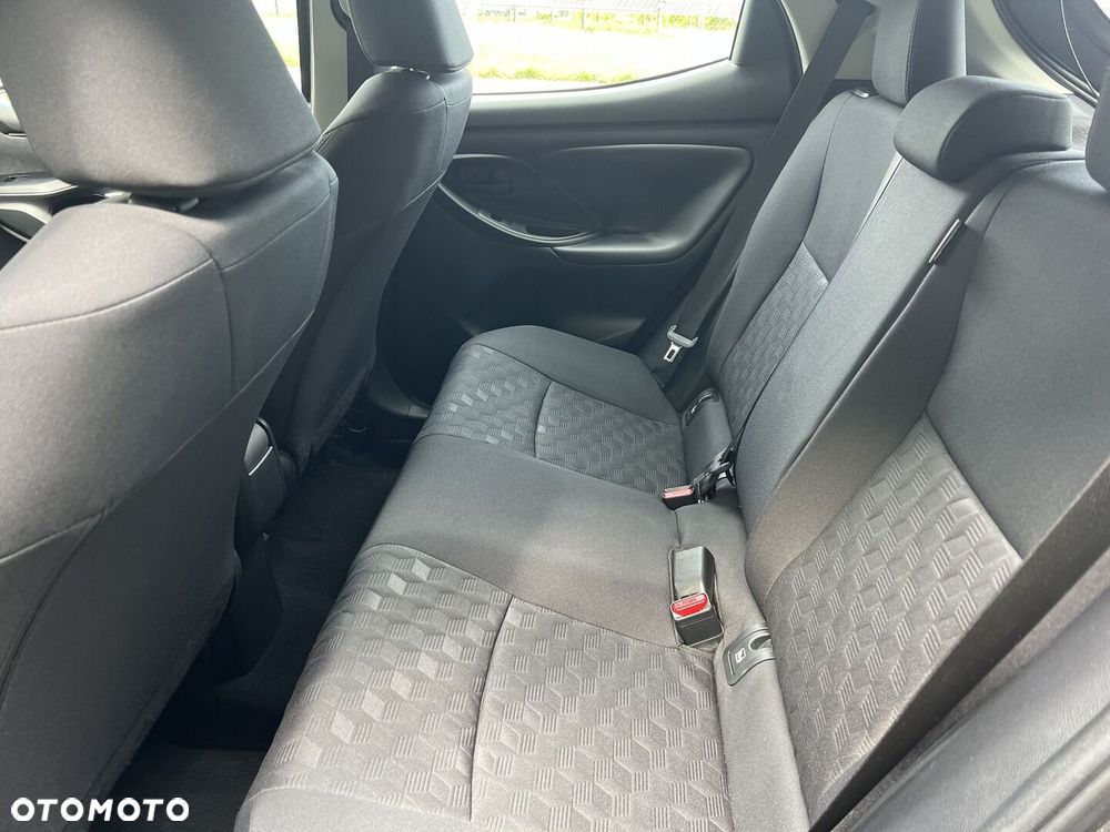 Toyota Yaris - 14
