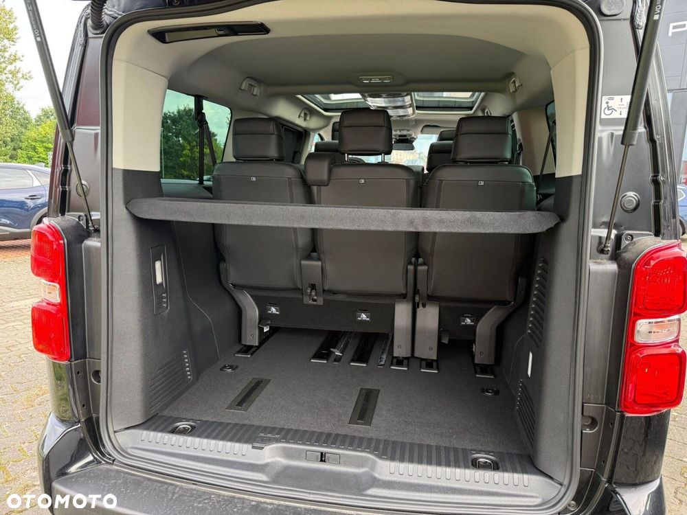Peugeot Traveller - 16