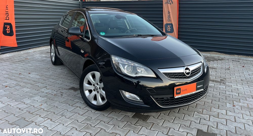 Opel Astra 2.0 CDTI ecoFLEX Start/Stop Exklusiv - 1