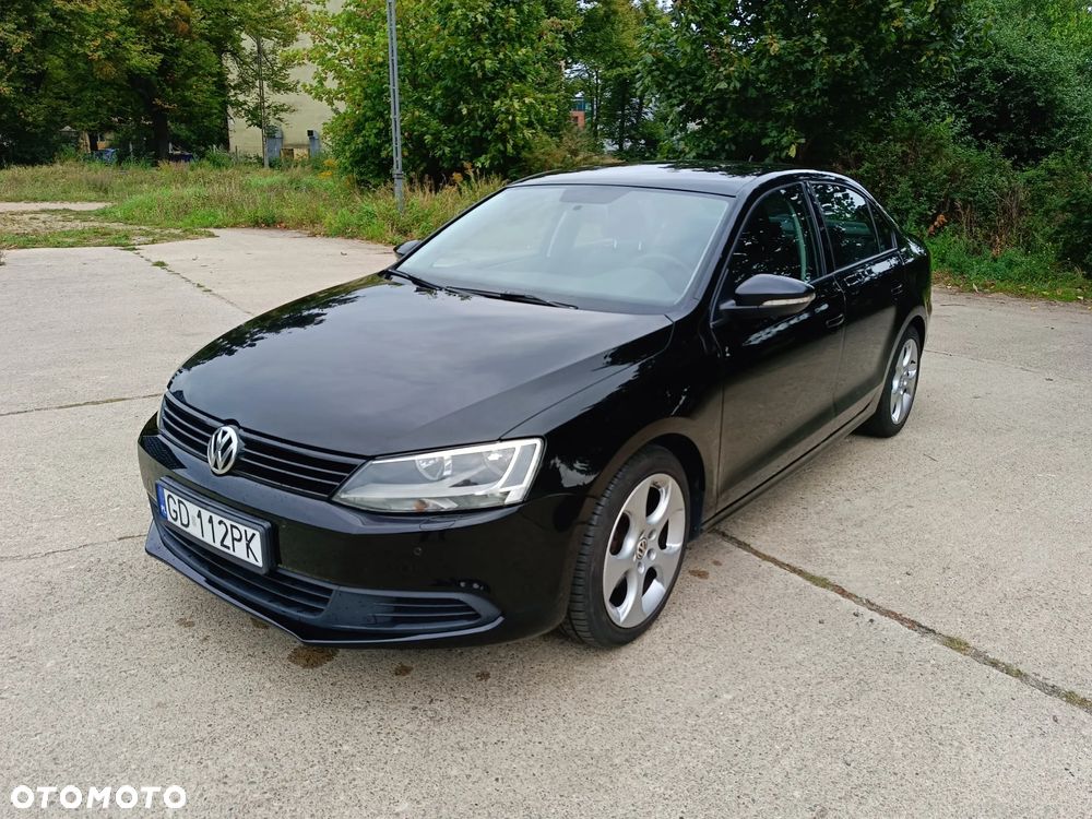 Volkswagen Jetta - 6