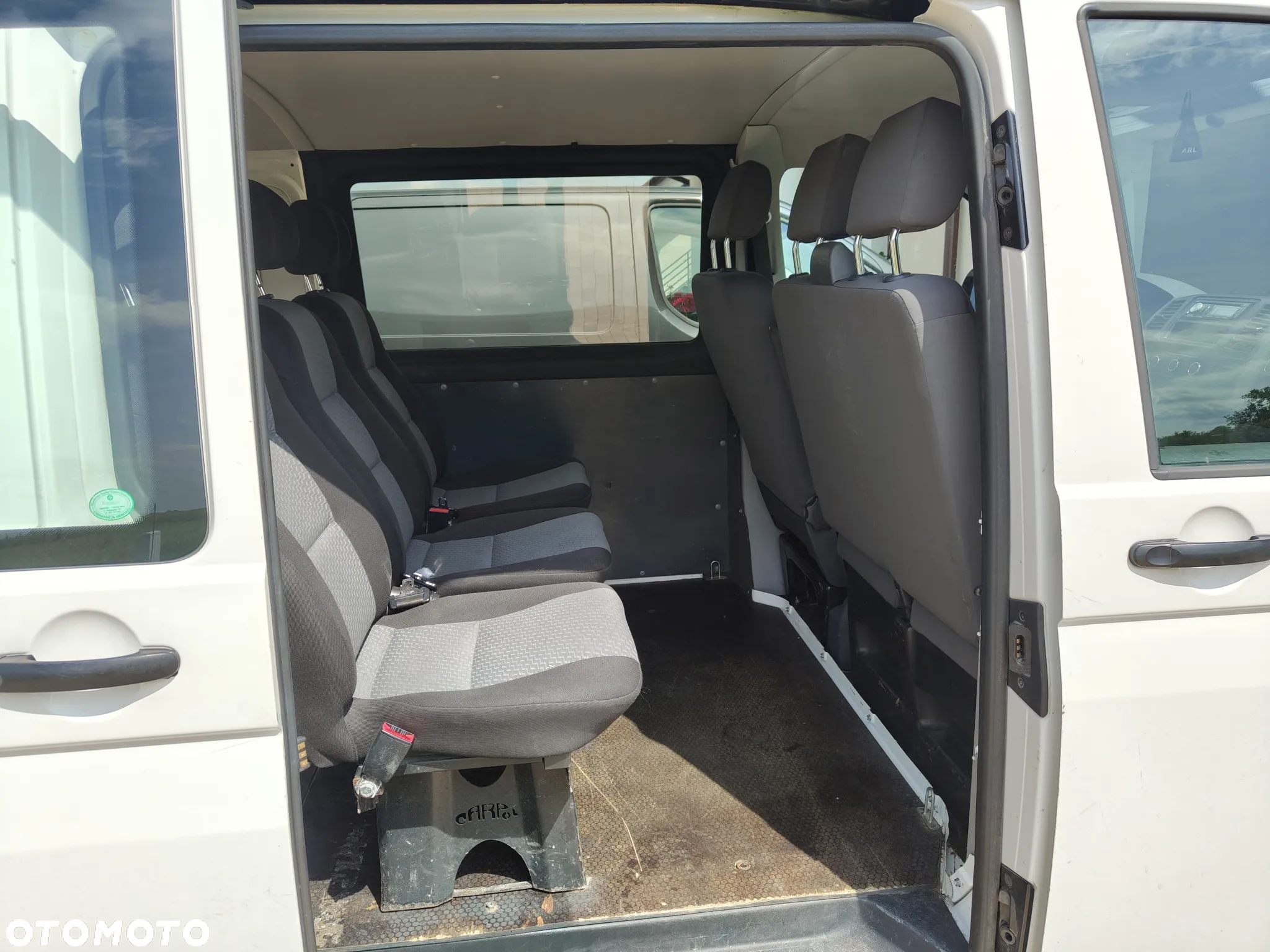 Volkswagen Transporter T5 TDI L2H1 - 8