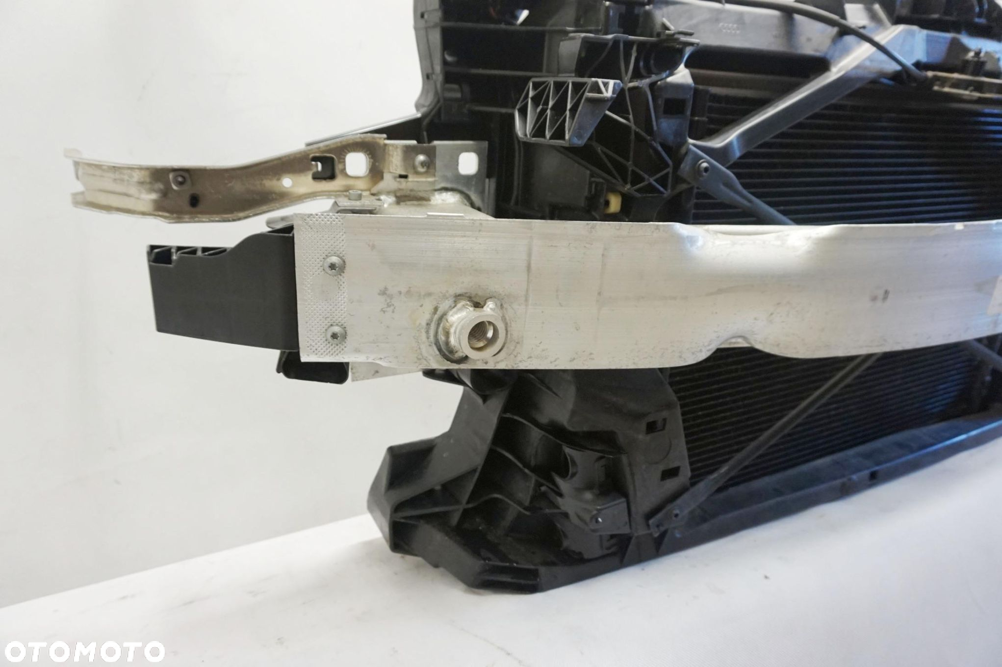 PAS PRZEDNI CHŁODNICE 2.0 TFSI AUDI TT 8S 5Q0959455AN 5Q0121203CL - 4