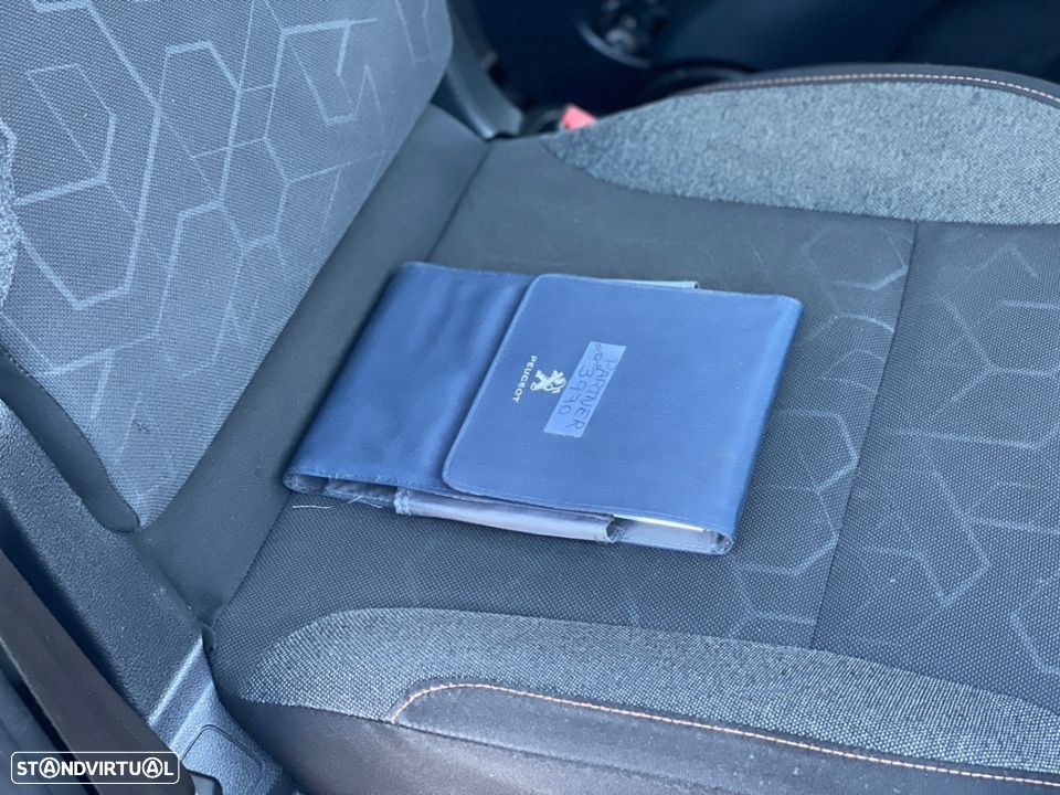 Peugeot Partner 1.6 BlueHDi Style - 42