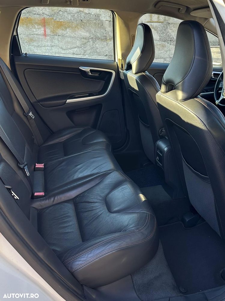 Volvo XC 60 D3 Aut. Summum - 6