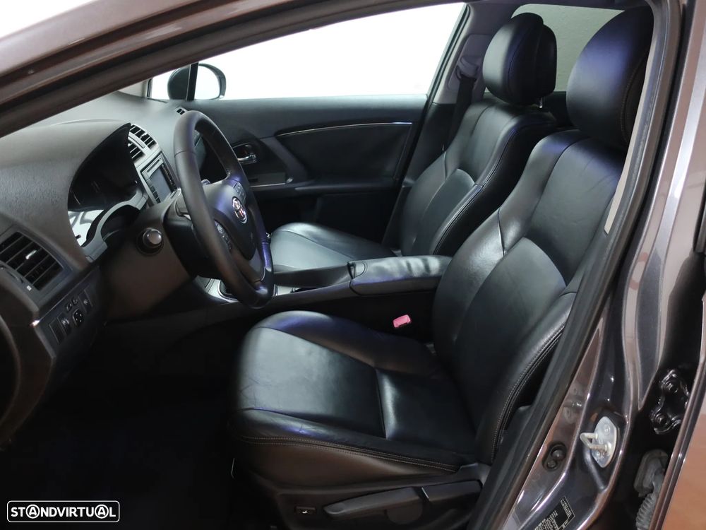 Toyota Avensis SW 2.0 D-4D Exclusive +Pele+GPS - 14