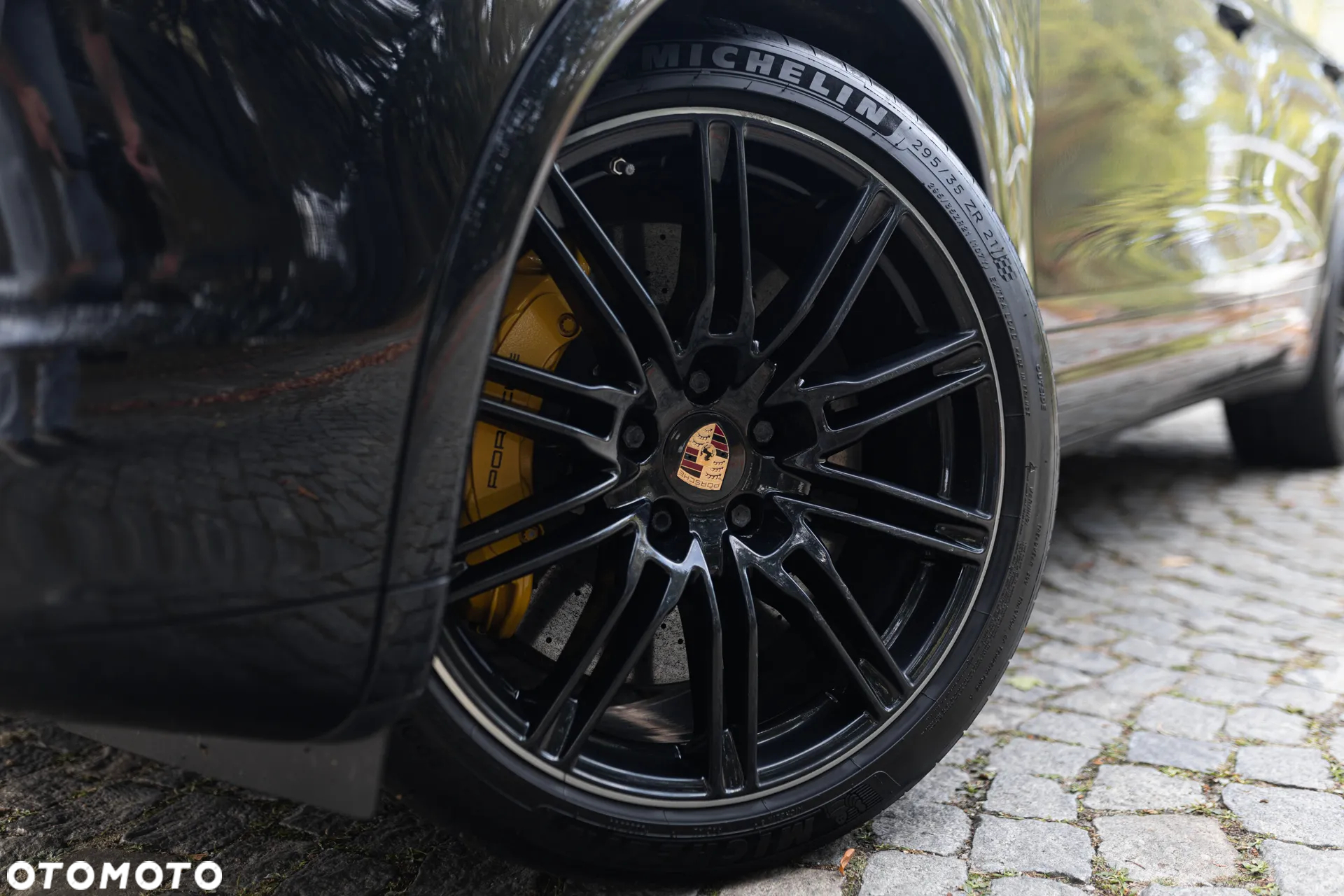 Porsche Cayenne Turbo - 4