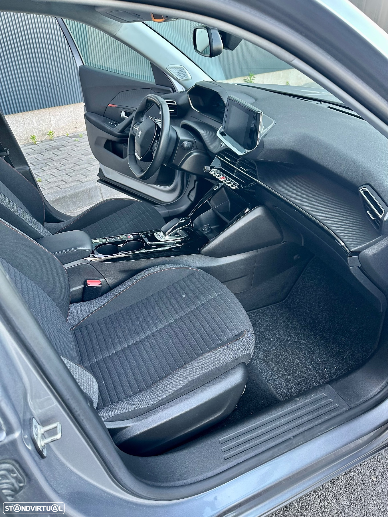 Peugeot e-2008 50 kWh Active Pack - 16