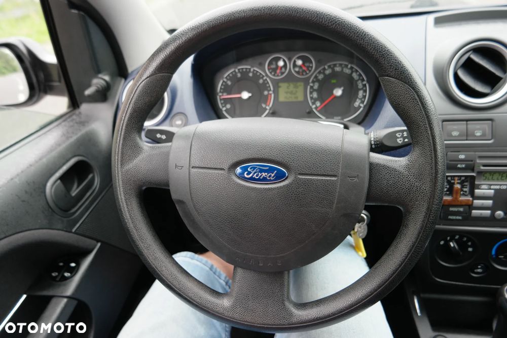 Ford Fiesta - 30