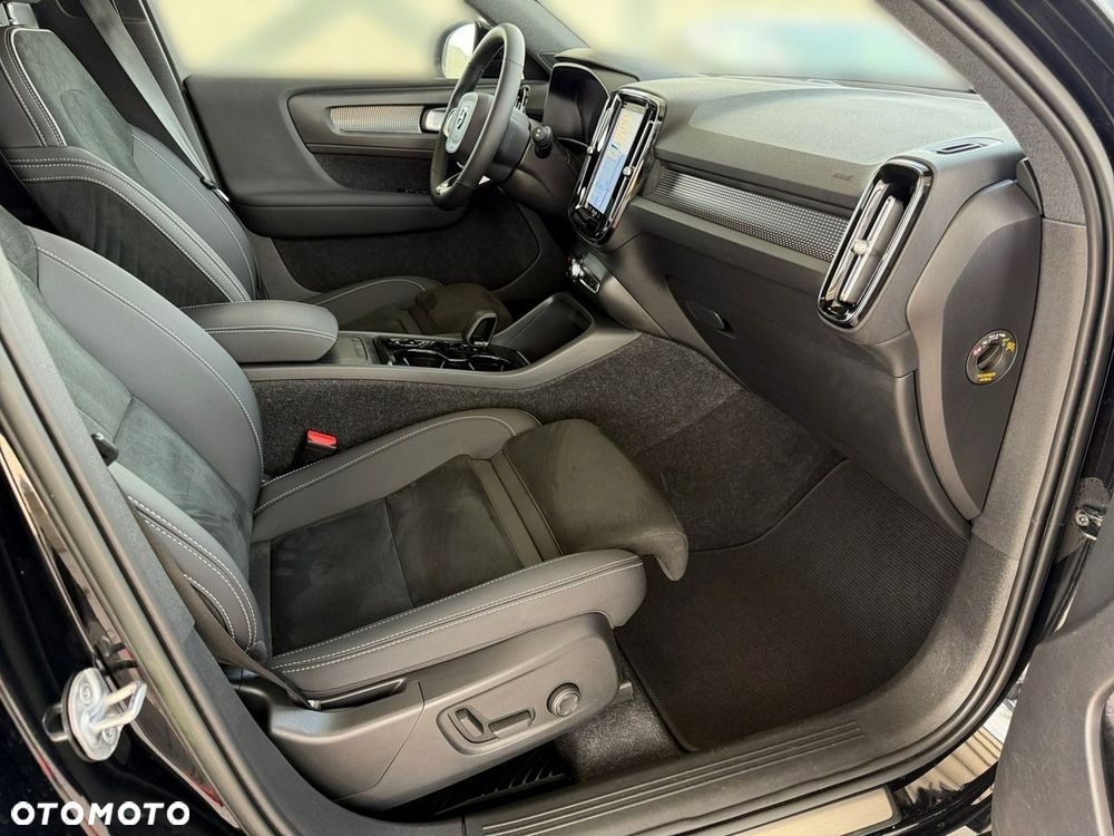 Volvo XC 40 - 24