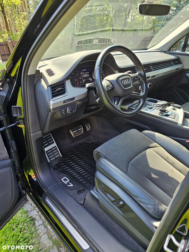 Audi Q7 - 11