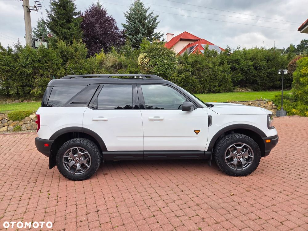 Ford Bronco - 6