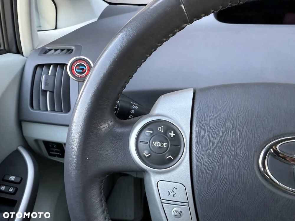 Toyota Prius (Hybrid) Comfort - 15