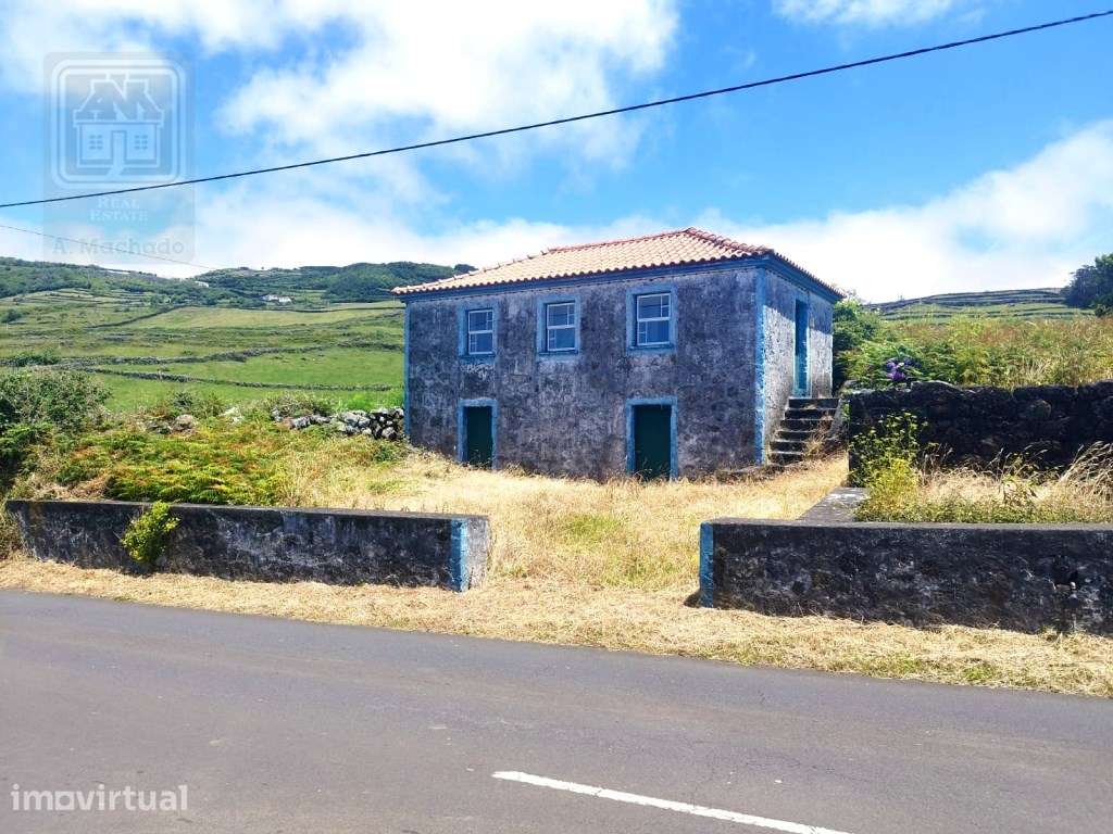 MORADIA - CASA para VENDA com VISTA MAR - Velas, Ilha de São Jorge,... - Grande imagem: 3/18