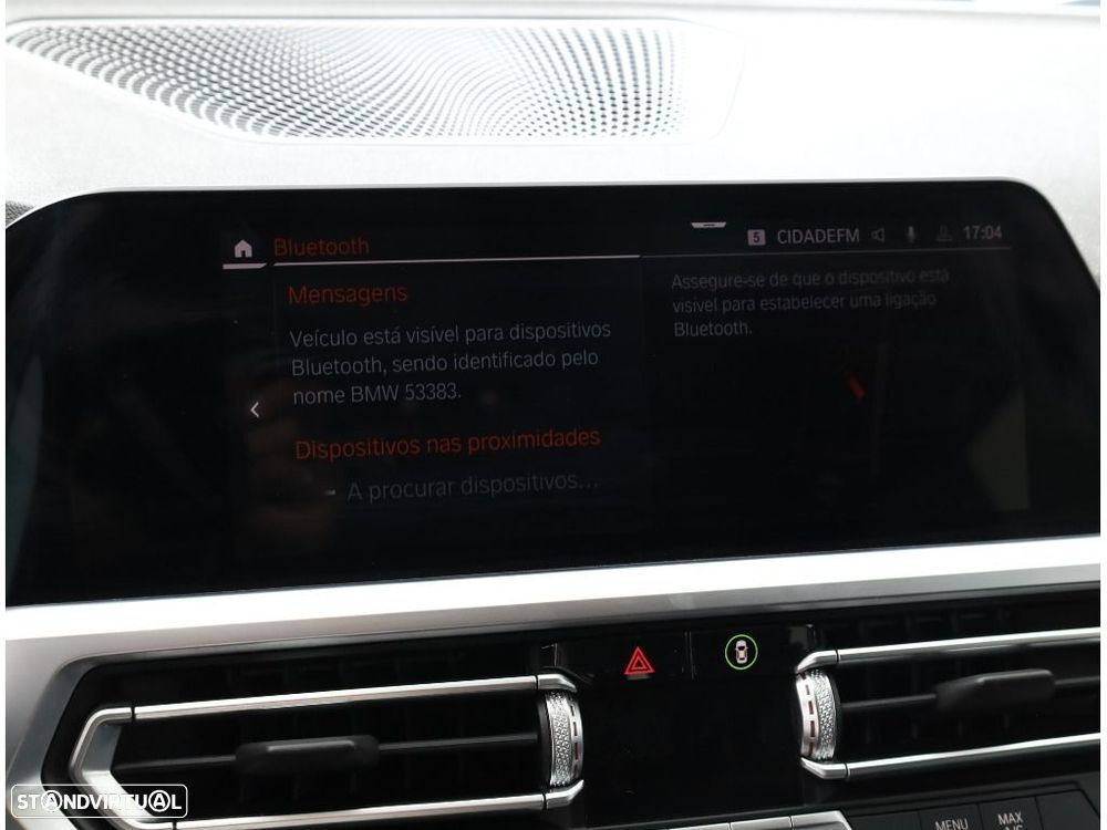 BMW 318 d Touring Line Sport Auto - 32