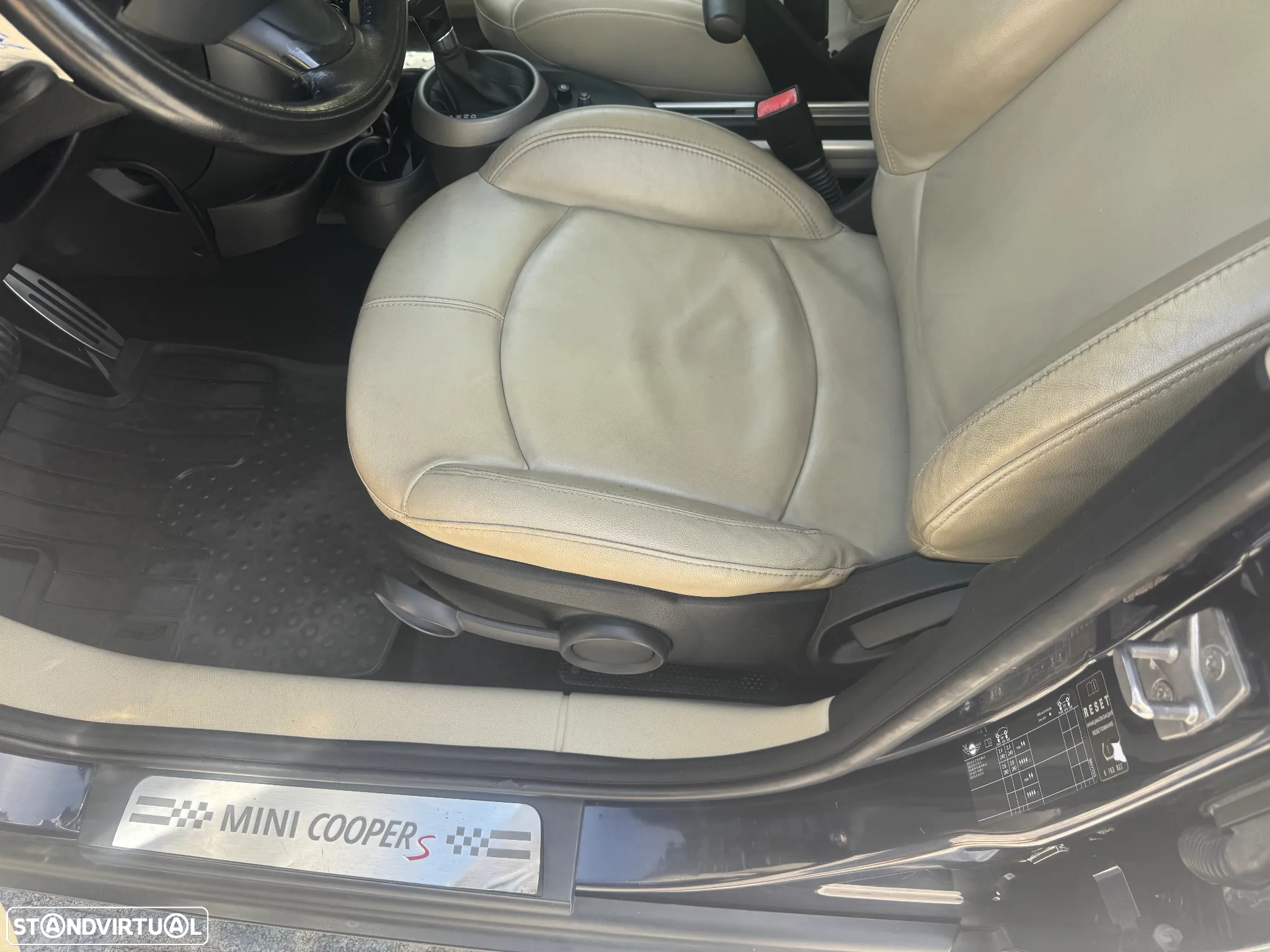 MINI Countryman Cooper S ALL4 Auto - 15
