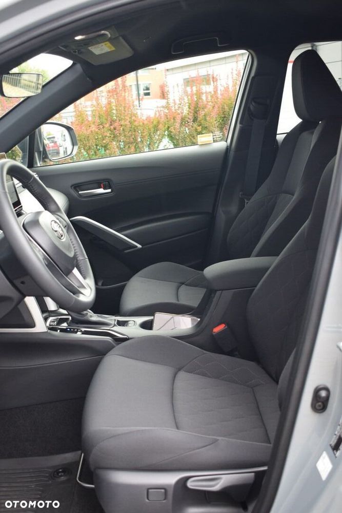 Toyota Corolla Cross - 15