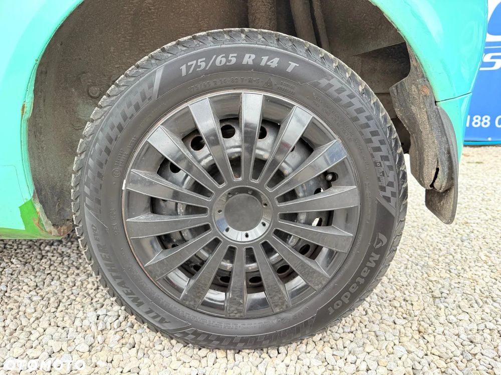 Toyota Yaris 1.0 Base - 10