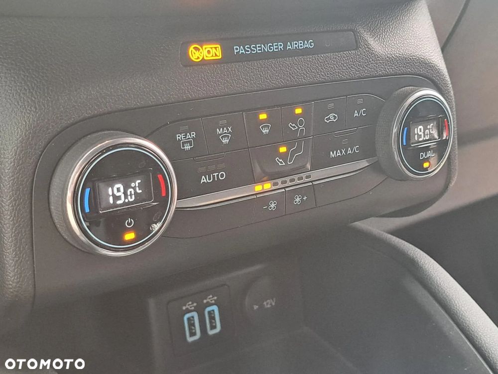 Ford Kuga 2.5 Duratec FHEV ST-LINE - 23