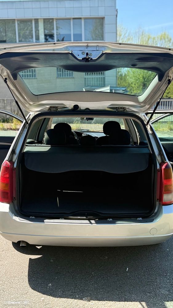 Ford Focus SW 1.8 TDdi Comfort - 8