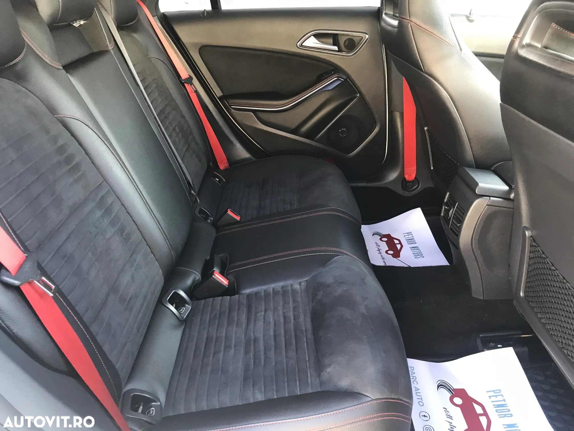 Mercedes-Benz CLA AMG 45 4Matic 7G-DCT - 15