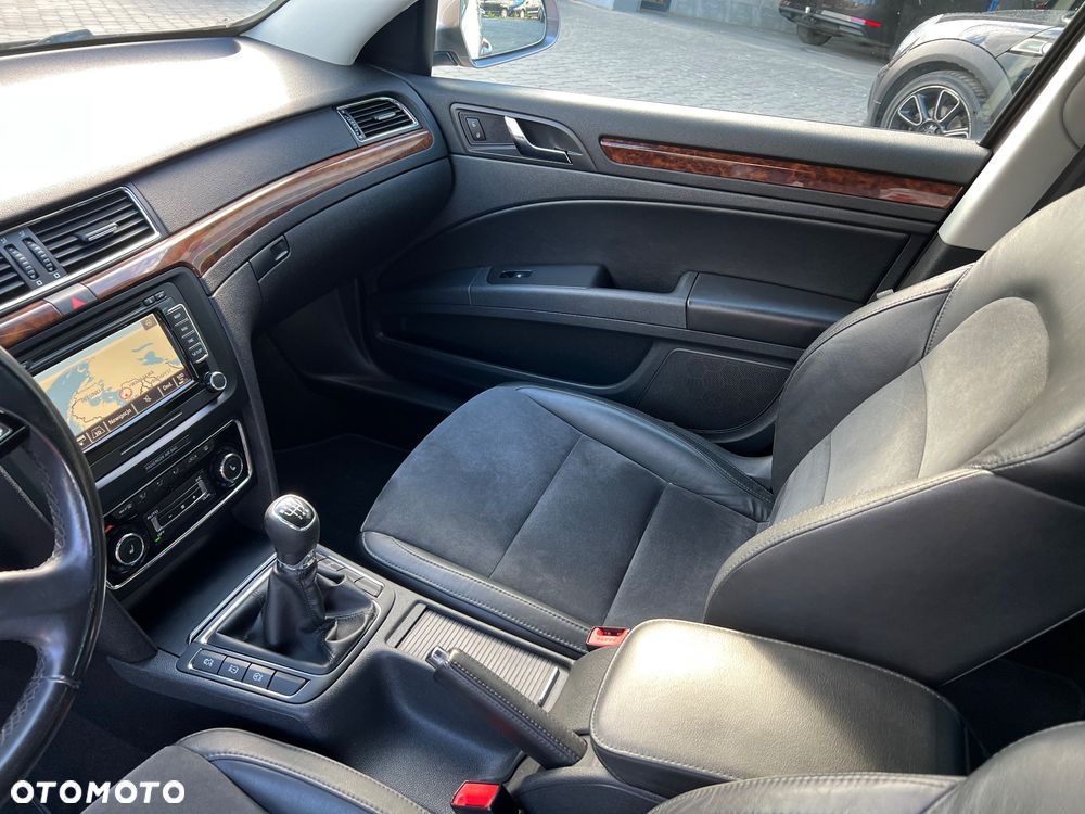 Skoda Superb 1.6 TDI Active Greenline - 12