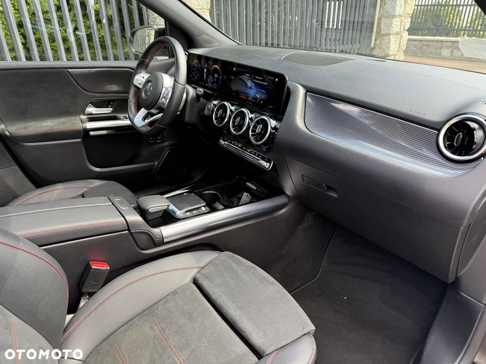 Mercedes-Benz Klasa B 200 7G-DCT AMG Line Advanced Plus - 23