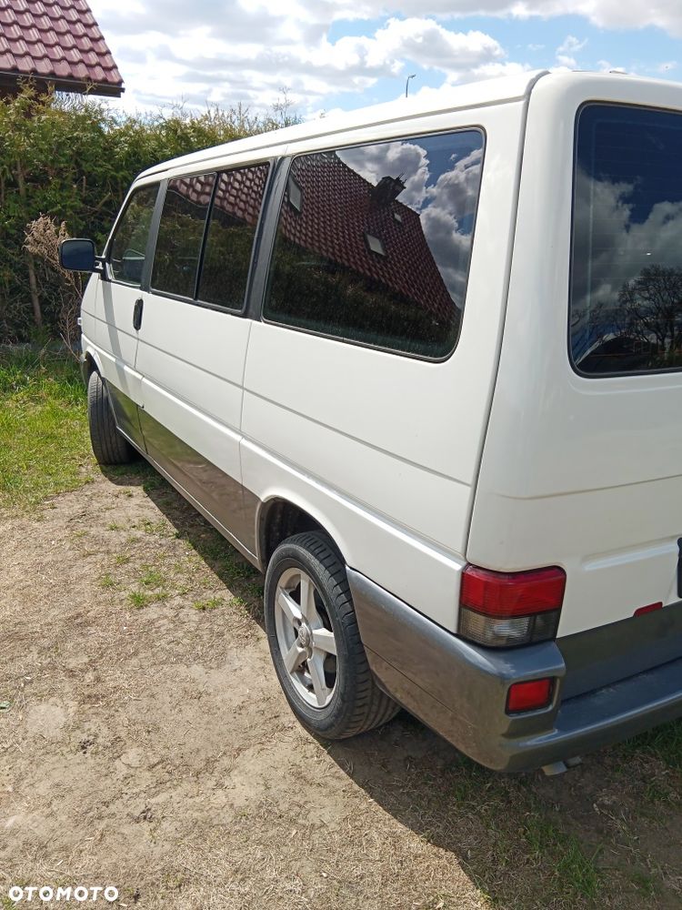 Volkswagen Multivan - 8