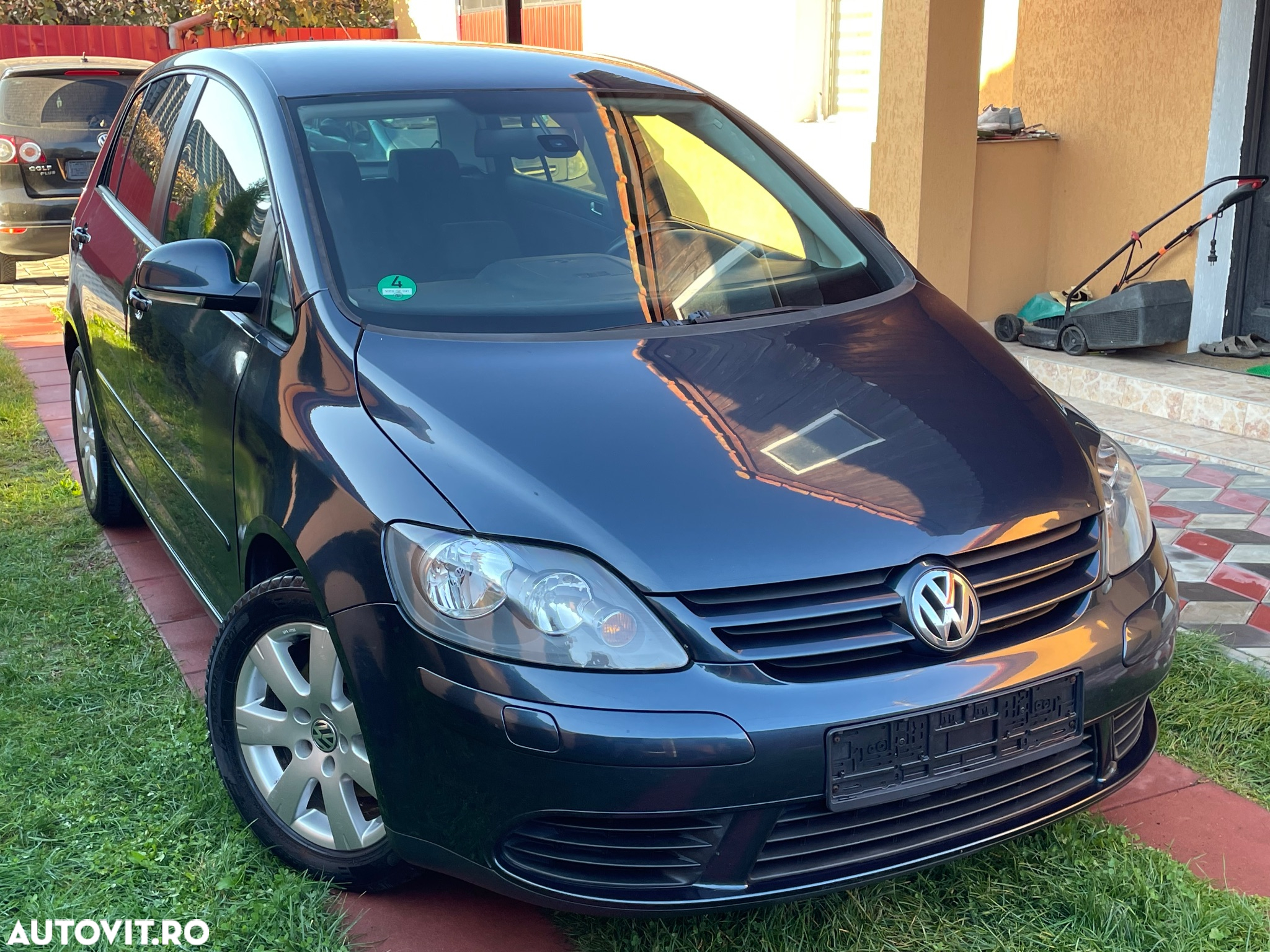 Volkswagen Golf Plus 1.9 TDI Comfortline - 5
