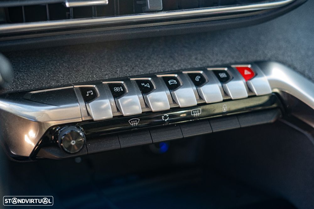 Peugeot 3008 PureTech 130 Stop & Start GPF Allure - 21