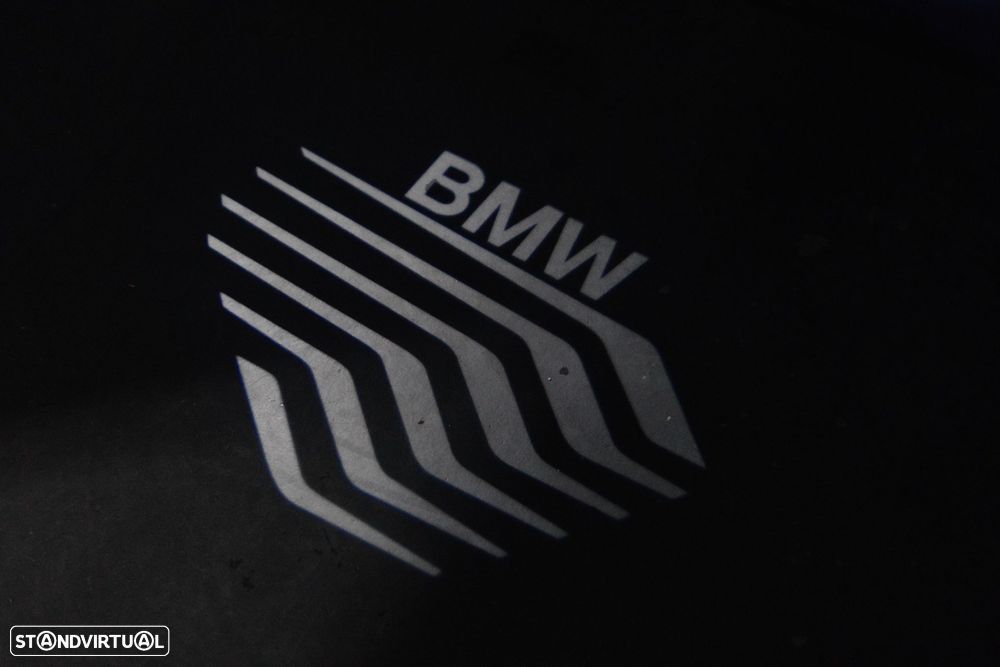 BMW X1 xDrive25e Pack Desportivo M - 28