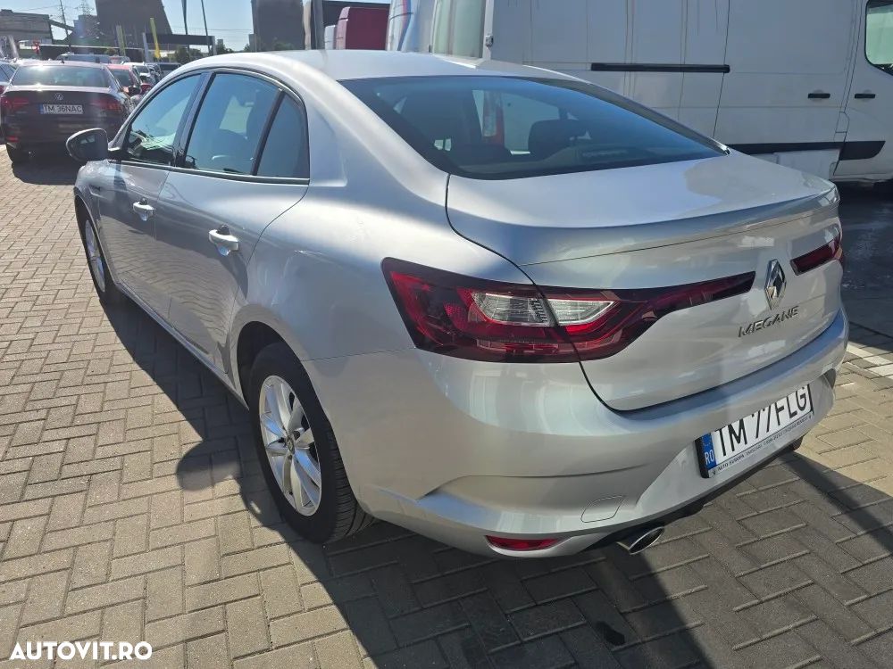 Renault Megane TCe 116 GPF Life - 6