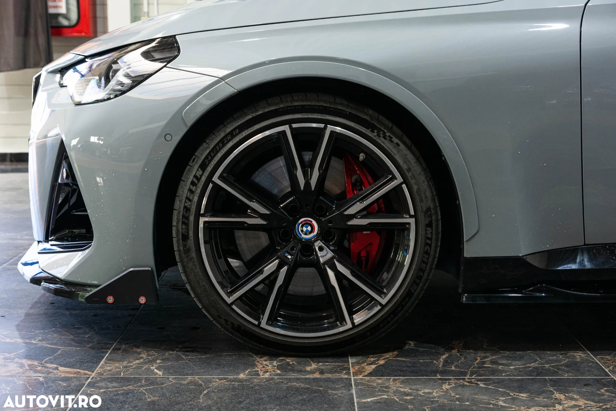 BMW M2 M240i AT - 9