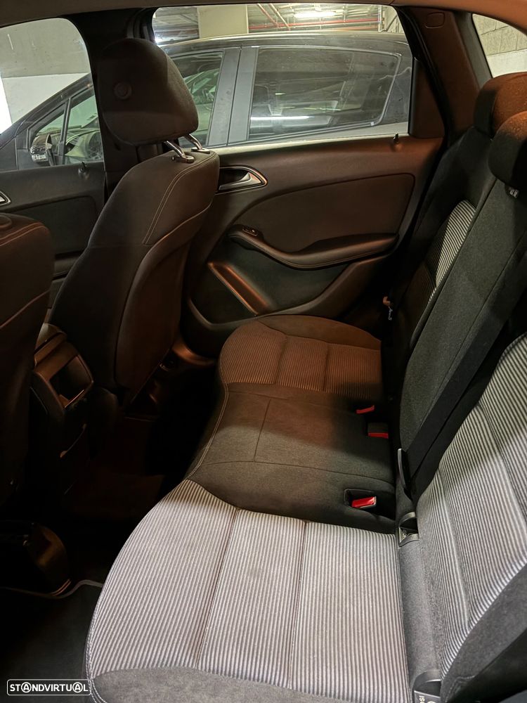 Mercedes-Benz B 180 d Urban - 8