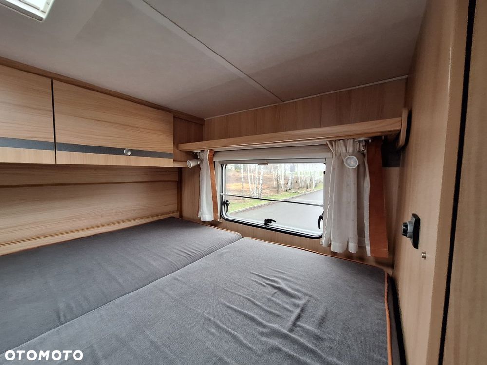 Carado T344 półintegra klimatyzacja hak - 17