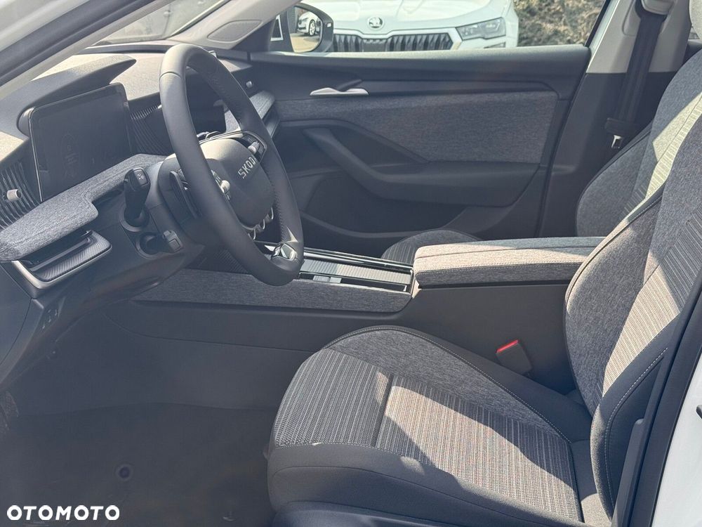 Skoda Superb 2.0 TDI SCR 4x4 Drive DSG - 13