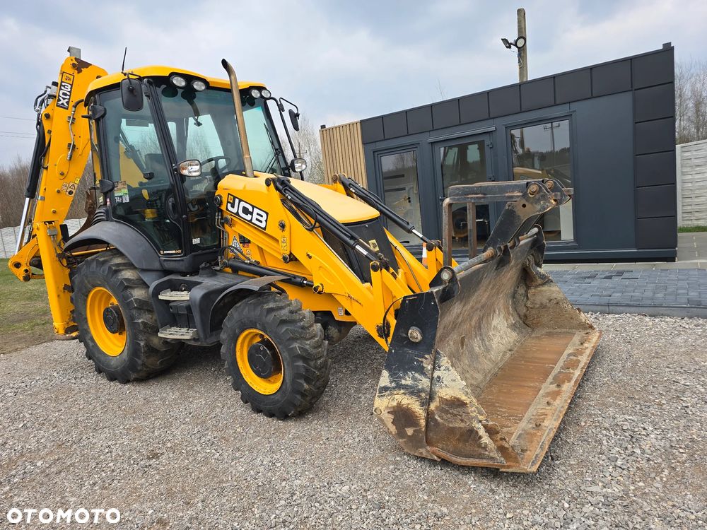 JCB - 9